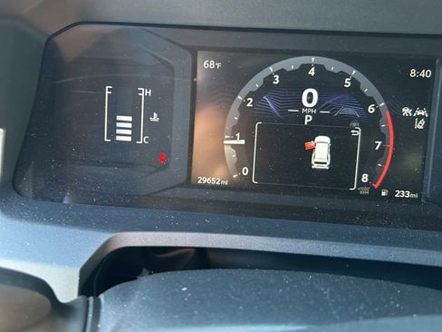 Used 2025 Toyota 4Runner SR5 AWD/4WD image 9