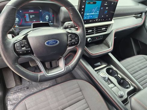 Used 2025 Ford Explorer ST-Line w/ ST-Line Street Pack AWD/4WD image 14