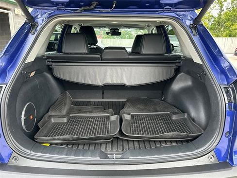 Certified 2022 Toyota Corolla Cross XLE image 10