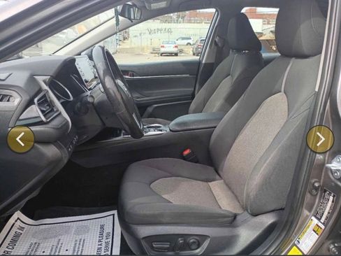 Used 2022 Toyota Camry LE w/ Cold Weather Package FWD image 7