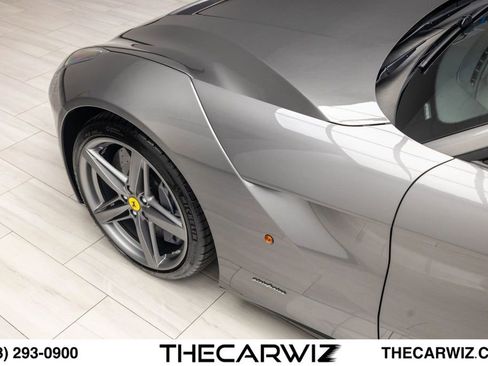 Used 2016 Ferrari F12 Berlinetta RWD image 17