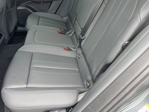 Certified 2025 Audi Q5 Premium w/ Premium Plus AWD/4WD image 10