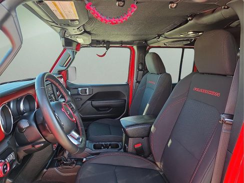 Used 2022 Jeep Gladiator Rubicon w/ LED Lighting Group AWD/4WD image 13