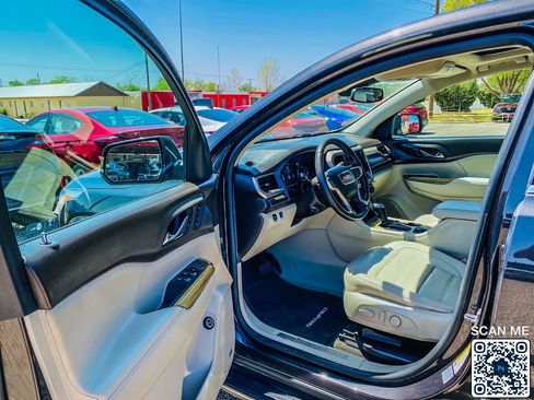 Used 2017 GMC Acadia Denali w/ Technology Package image 11