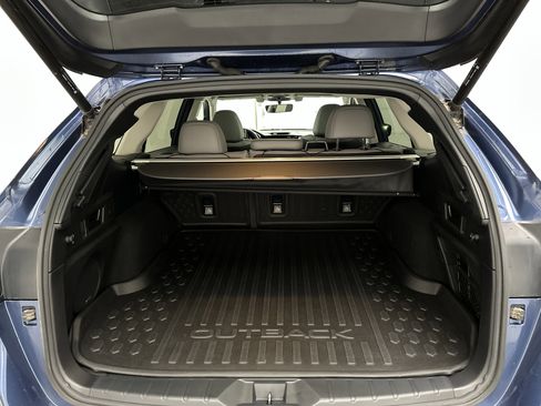 Used 2020 Subaru Outback Limited w/ Popular Package #2 image 14