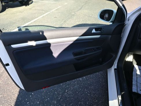 Used 2007 Volkswagen GTI 2-Door image 14