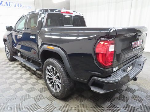 Used 2023 GMC Canyon Denali image 5