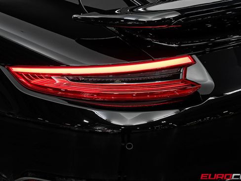 Used 2017 Porsche 911 Turbo AWD/4WD image 19