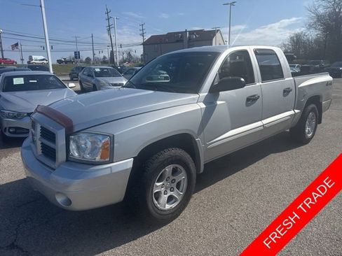 Used 2006 Dodge Dakota SLT w/ Sport Appearance Group image 1