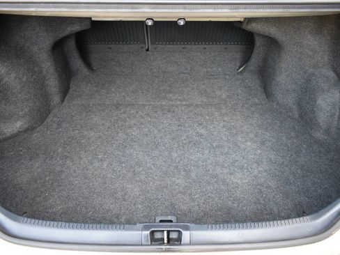Used 2015 Toyota Camry SE FWD image 10