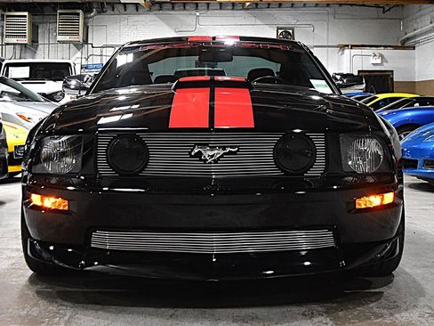 Used 2008 Ford Mustang GT RWD image 2