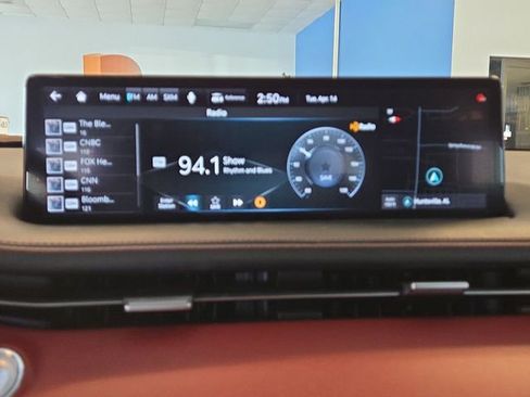 Used 2022 Genesis GV70 3.5T Sport w/ Sport Prestige Package image 16