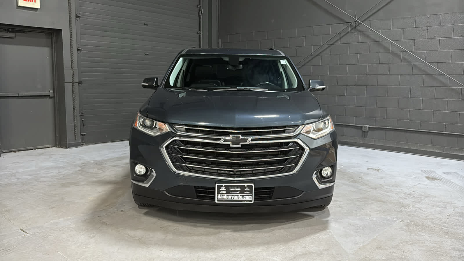 Used 2019 Chevrolet Traverse LT w/ LT Premium Package AWD/4WD image 2