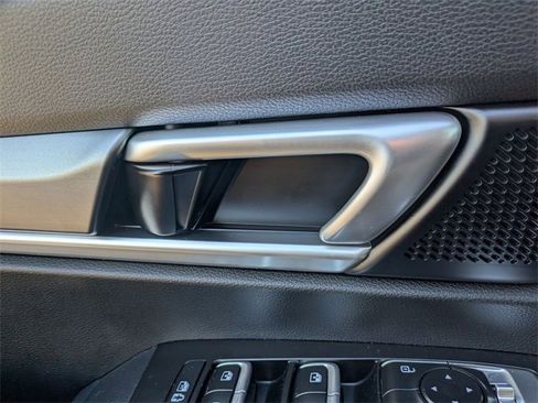 Used 2022 Kia Telluride S image 11