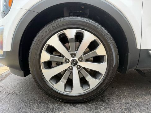 Used 2021 Kia Telluride S AWD/4WD image 22