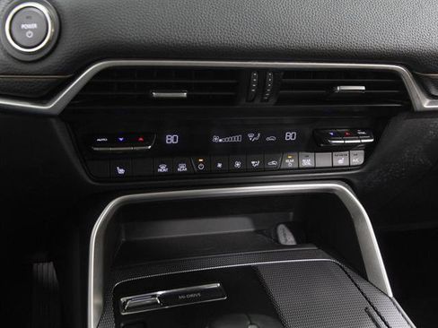 Certified 2025 MAZDA CX-70 Plug-In Hybrid w/ Premium Pkg image 13