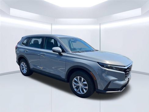 Used 2023 Honda CR-V LX image 7