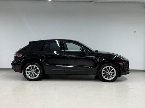 Certified 2026 Porsche Macan AWD/4WD image 7