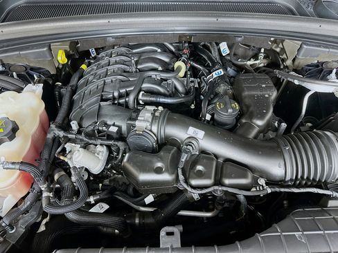 Used 2023 Jeep Grand Cherokee L Limited w/ Luxury Tech Group II image 35