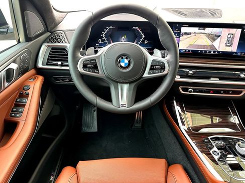 New 2026 BMW X7 xDrive40i w/ Executive Package image 16