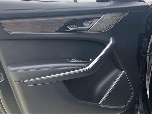 Used 2021 Jaguar F-PACE S image 27