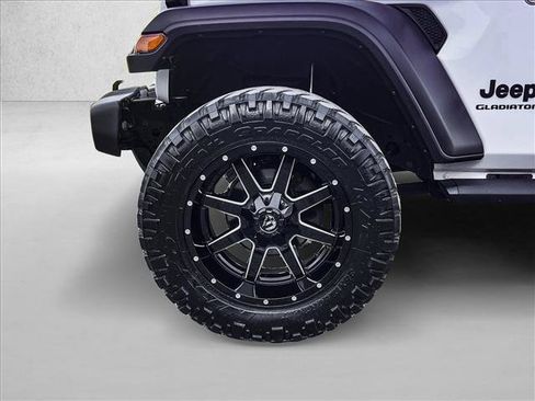 Used 2020 Jeep Gladiator Sport w/ Quick Order Package 24S AWD/4WD image 24