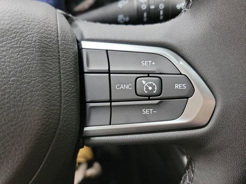 New 2026 Jeep Compass Latitude AWD/4WD image 17