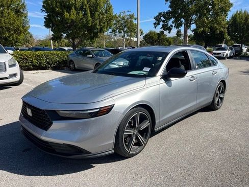 Used 2024 Honda Accord Sport image 2