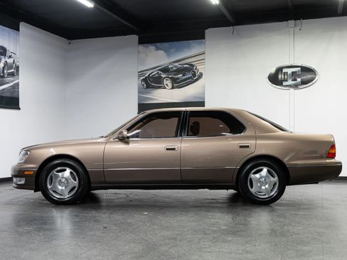 Used 1998 Lexus LS 400 image 5