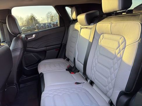 Used 2023 Ford Escape Platinum w/ Premium Technology Package image 15