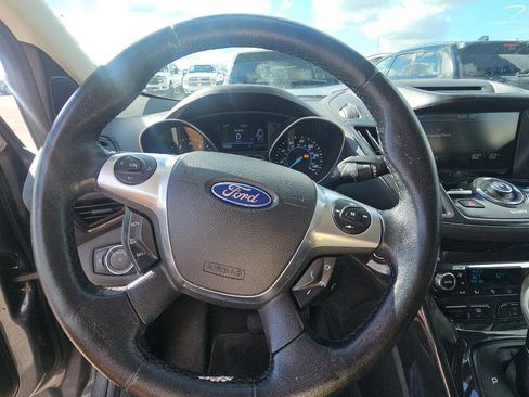 Used 2014 Ford Escape Titanium w/ Equipment Group 401A FWD image 10