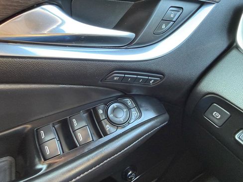 Used 2024 Buick Enclave Avenir w/ Avenir Technology Package image 18