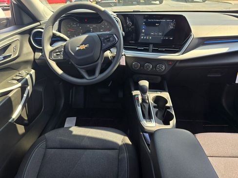 New 2026 Chevrolet Trax LS image 14