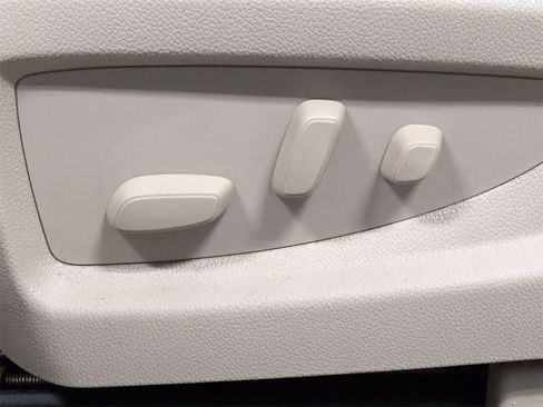 Used 2016 GMC Yukon Denali w/ Open Road Package image 18