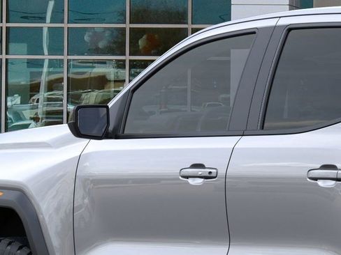 New 2026 GMC Canyon AT4 AWD/4WD image 12