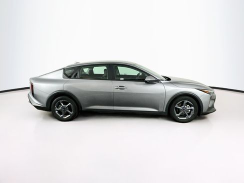 Used 2025 Kia K4 FWD image 10