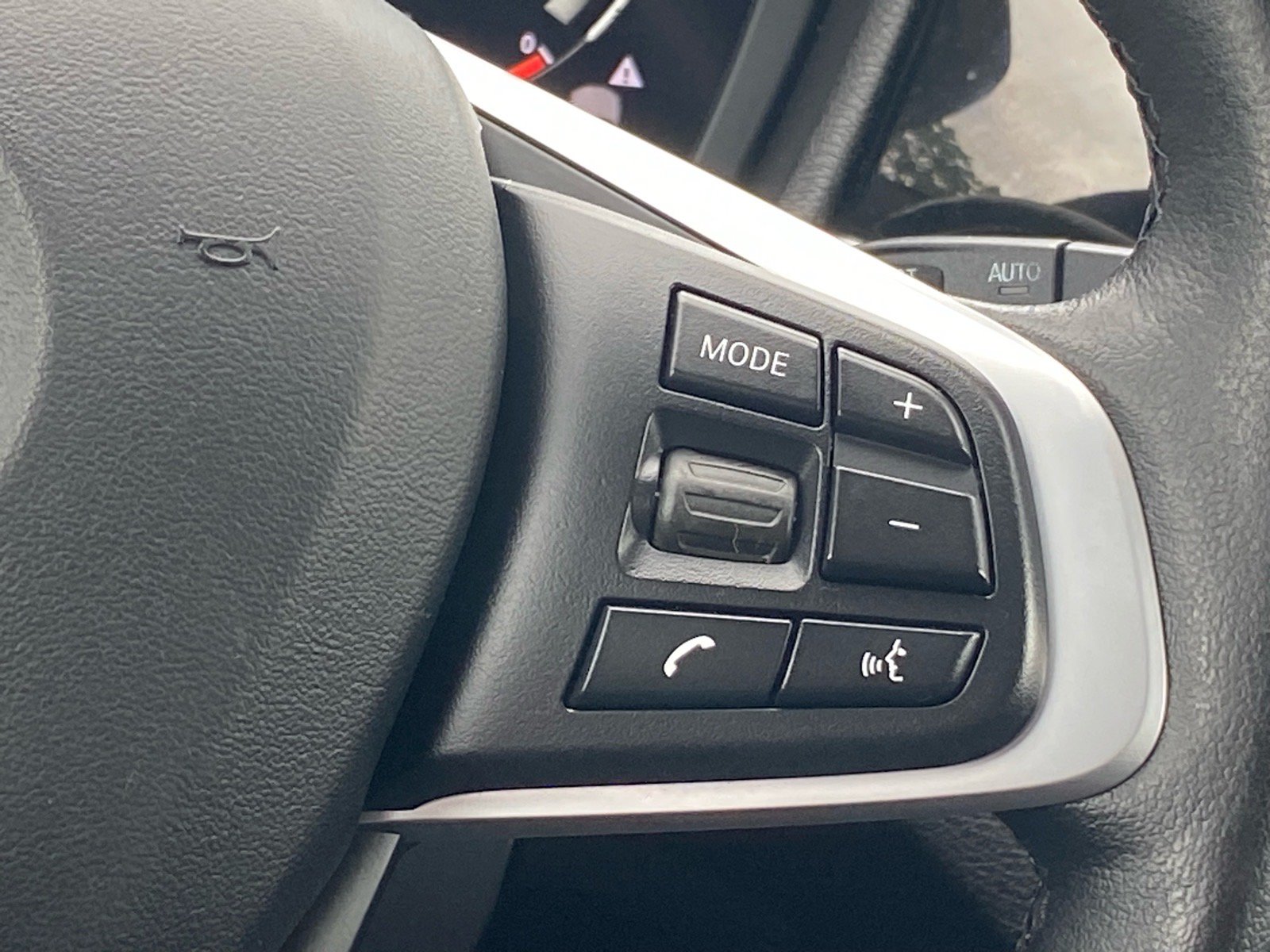 Used 2019 BMW X1 sDrive28i w/ Convenience Package FWD image 8