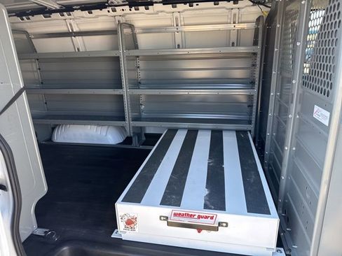 Used 2025 Chevrolet Express 3500 w/ Driver Convenience Package image 10