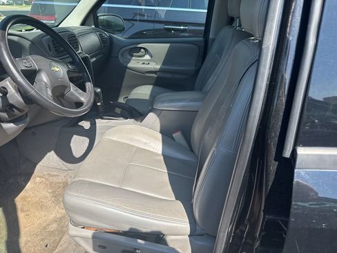 Used 2008 Chevrolet TrailBlazer LT AWD/4WD image 5