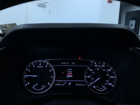 Used 2025 Nissan Pathfinder SV AWD/4WD image 30
