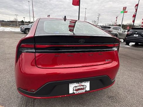 New 2026 Toyota Prius LE image 4