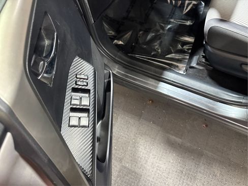 Used 2014 Toyota RAV4 XLE AWD/4WD image 27
