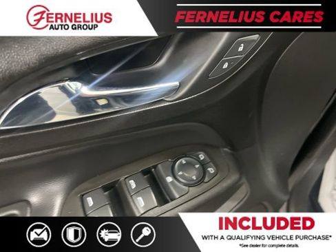 Used 2021 Chevrolet Equinox LT image 35