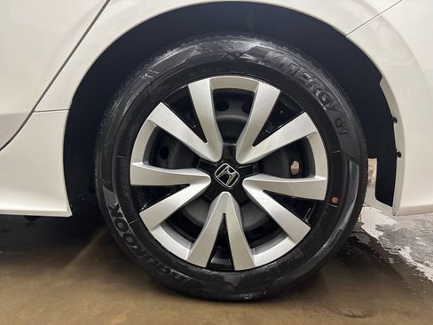 Used 2024 Honda Civic LX image 29