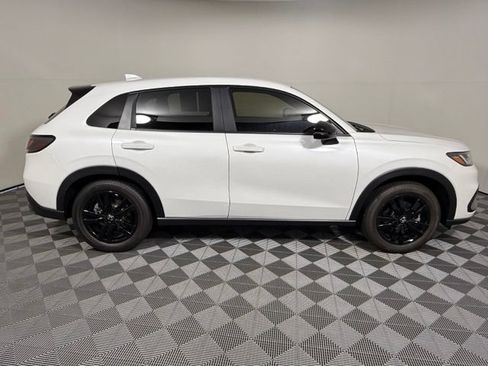 Used 2026 Honda HR-V Sport image 7