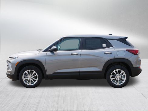 New 2026 Chevrolet TrailBlazer LS w/ LS Convenience Package AWD/4WD image 2
