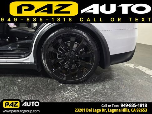 Used 2022 Tesla Model X image 22