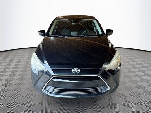 Used 2016 Scion iA image 2