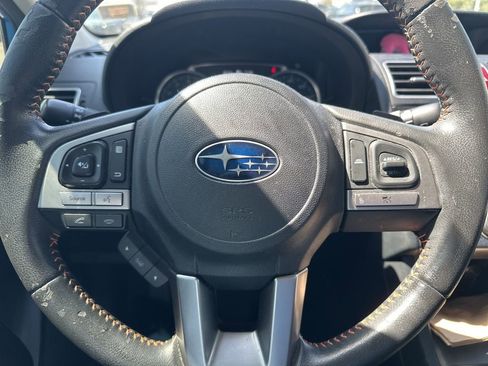 Used 2017 Subaru Crosstrek 2.0i Limited image 2