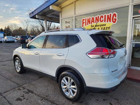 Used 2016 Nissan Rogue SV w/ SV Premium Package image 3